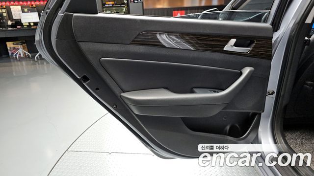 Hyundai Sonata 2016 — photo 15