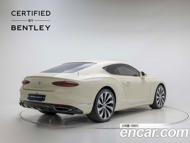 Bentley Continental 2026 — photo 4