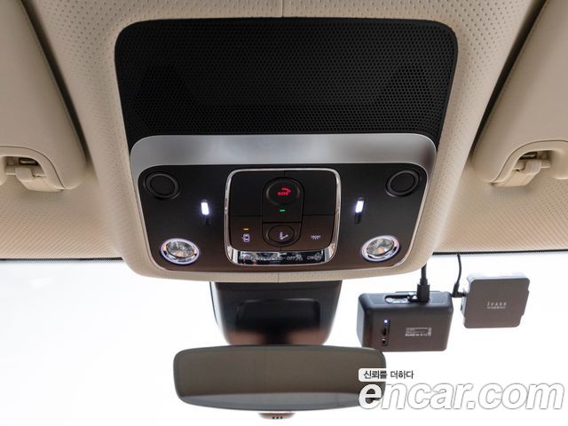 Bentley Continental 2026 — photo 16