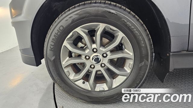 KG Mobility KORANDO 2015 — photo 5