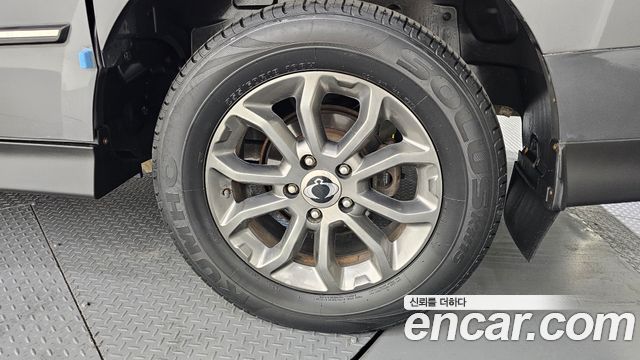 KG Mobility KORANDO 2015 — photo 7