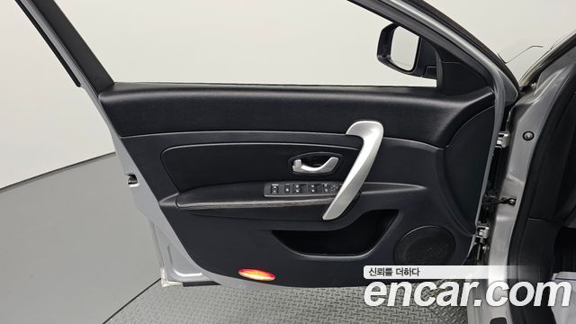 Renault Korea SM5  2018 — photo 14