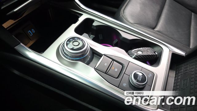 Ford Explorer 2021 — photo 12