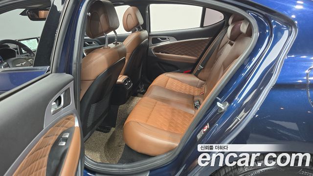 Genesis G70 2019 — photo 12