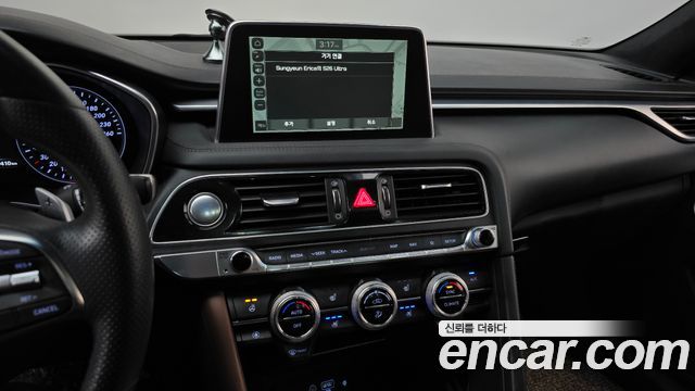 Genesis G70 2019 — photo 15