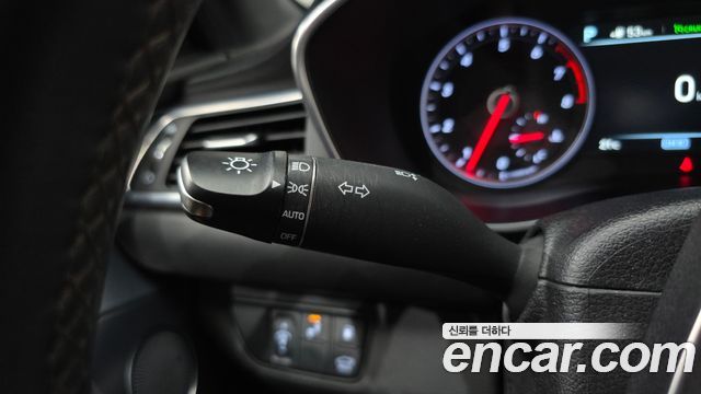 Genesis G70 2019 — photo 17