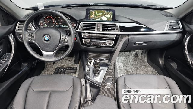 BMW 3-Series 2018 — photo 7