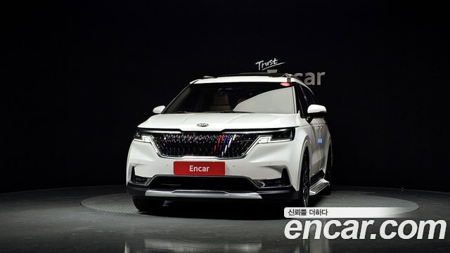Kia Canival 2021 — photo 3