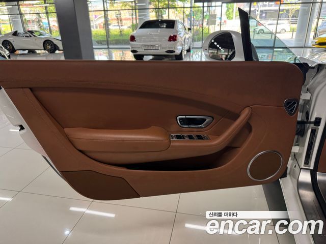 Bentley Continental 2016 — photo 7