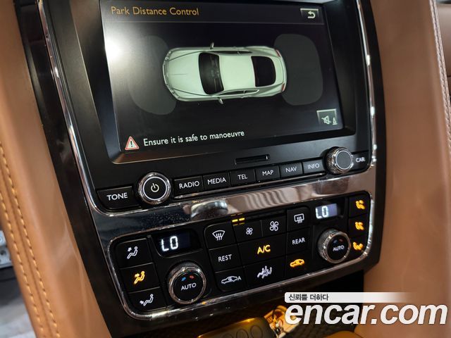 Bentley Continental 2016 — photo 10