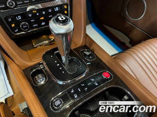 Bentley Continental 2016 — photo 11