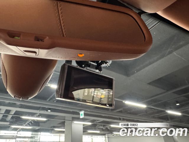 Bentley Continental 2016 — photo 16