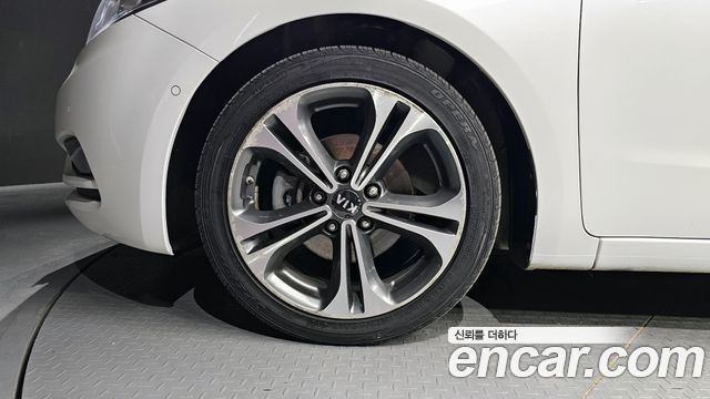 Kia K3 2014 — photo 5