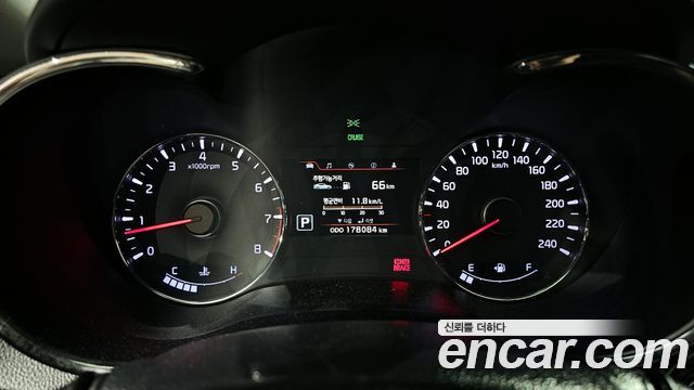 Kia K3 2014 — photo 8