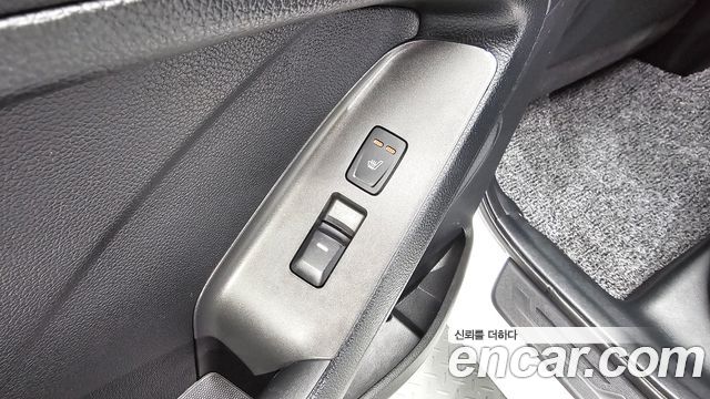 Kia K3 2014 — photo 19