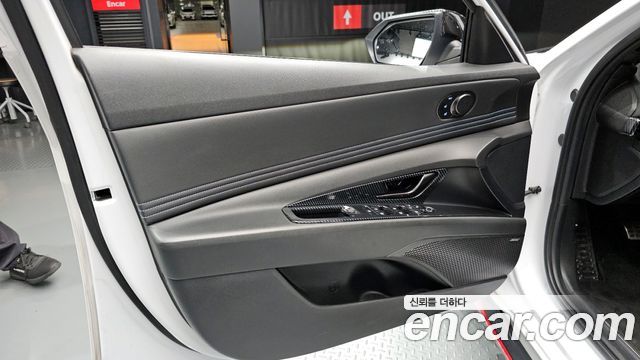 Hyundai AVANTE 2022 — photo 14