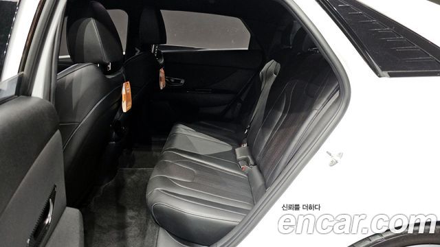 Hyundai AVANTE 2022 — photo 16