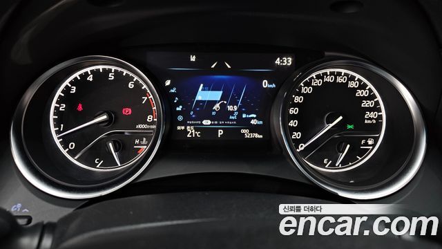 Toyota Camry 2019 — photo 11