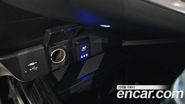 Toyota Camry 2019 — photo 24