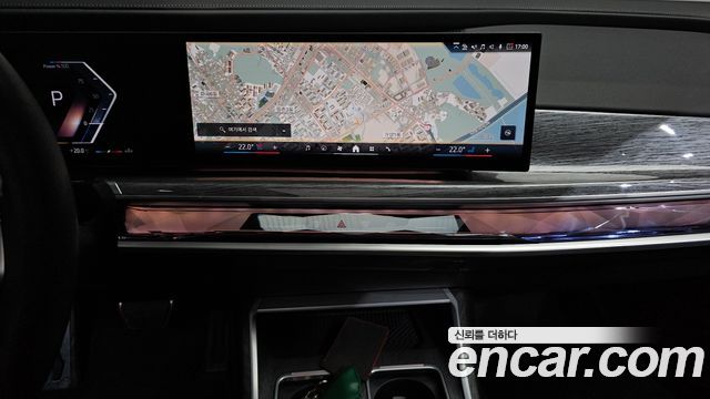 BMW 7-Series 2023 — photo 21