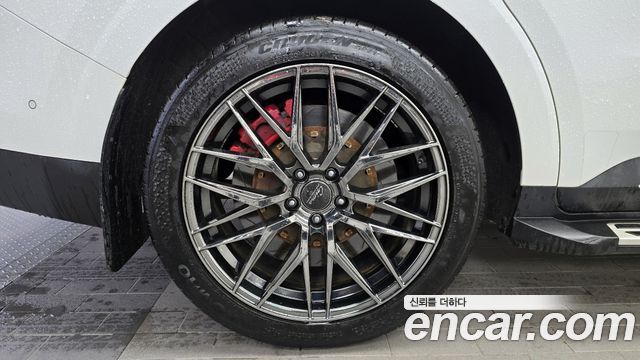 Kia Canival 2023 — photo 5