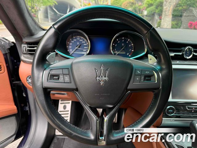 Maserati Quattroporte 2014 — photo 10