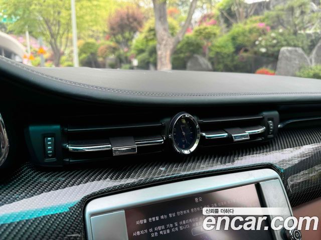 Maserati Quattroporte 2014 — photo 12