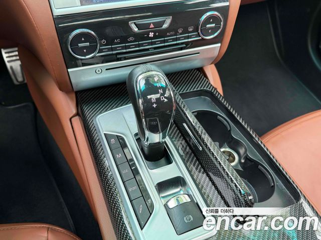 Maserati Quattroporte 2014 — photo 13
