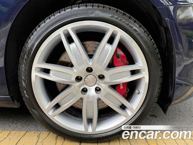 Maserati Quattroporte 2014 — photo 20