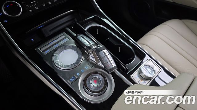Genesis GV80 2022 — photo 9