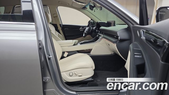 Genesis GV80 2022 — photo 11