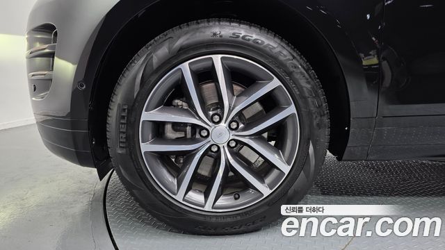 Land Rover Range Rover Evoque 2025 — photo 5