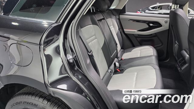 Land Rover Range Rover Evoque 2025 — photo 11