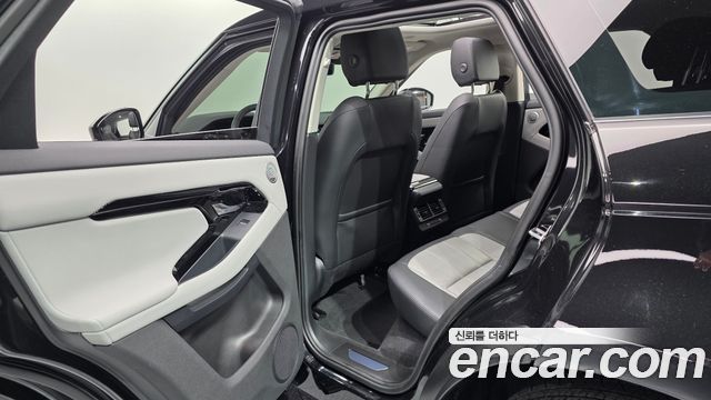 Land Rover Range Rover Evoque 2025 — photo 12