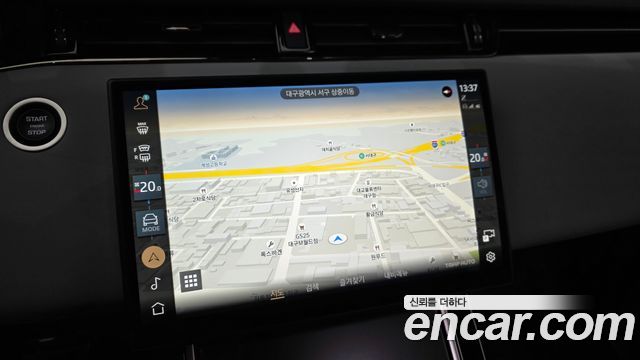 Land Rover Range Rover Evoque 2025 — photo 15