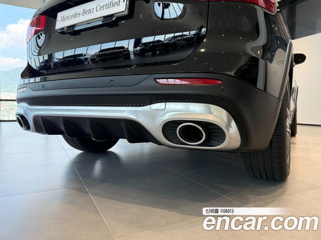 Mercedes-Benz GLB-Class 2025 — photo 11