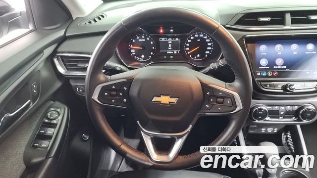 Chevrolet Korea Trailblazer 2021 — photo 12