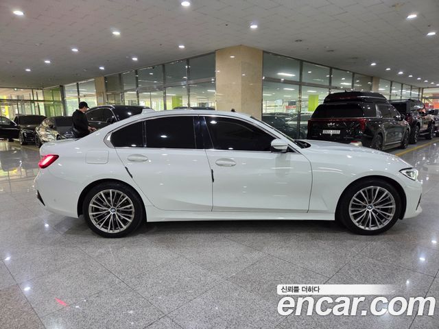 BMW 3-Series 2019 — photo 5