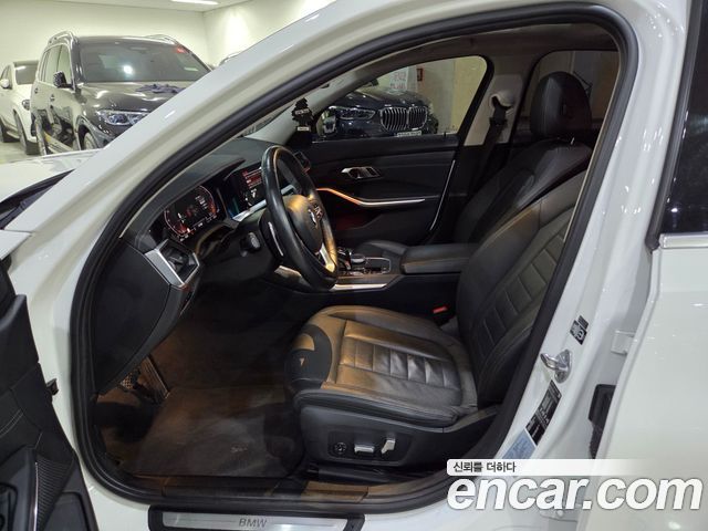BMW 3-Series 2019 — photo 6