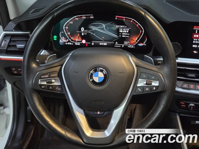BMW 3-Series 2019 — photo 9