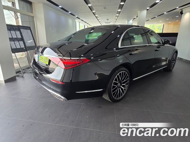 Mercedes-Benz S-Class 2026 — photo 2