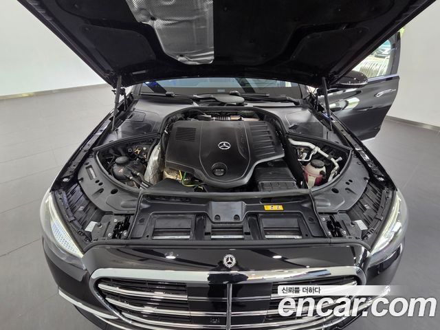 Mercedes-Benz S-Class 2026 — photo 6