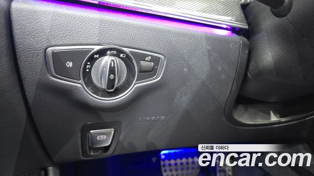 Mercedes-Benz CLS-Class 2023 — photo 24