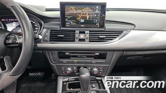 Audi A6 2018 — photo 12