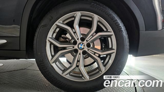BMW X4 2021 — photo 7