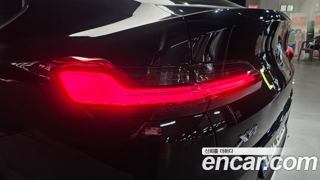 BMW X4 2021 — photo 9