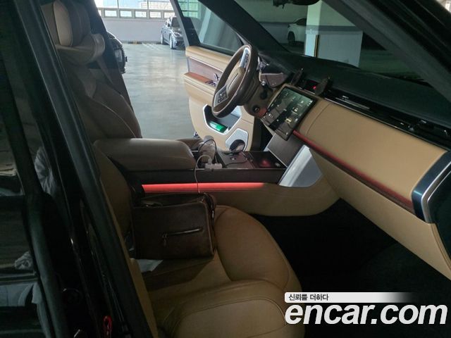 Land Rover Range Rover 2024 — photo 16