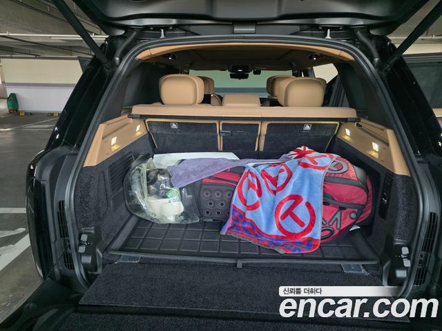 Land Rover Range Rover 2024 — photo 18