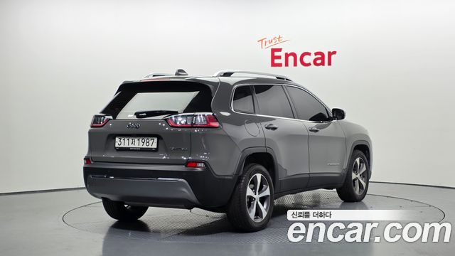 Jeep Cherokee 2021 — photo 2