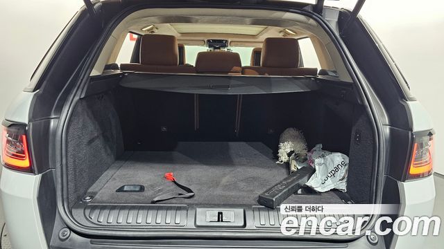 Land Rover Range Rover Sport 2018 — photo 24